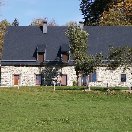 Les Du Clos بيت للعطل